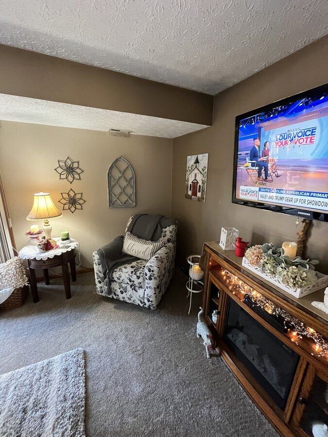 Canal Winchester OH two-story home before — lived-in interior room