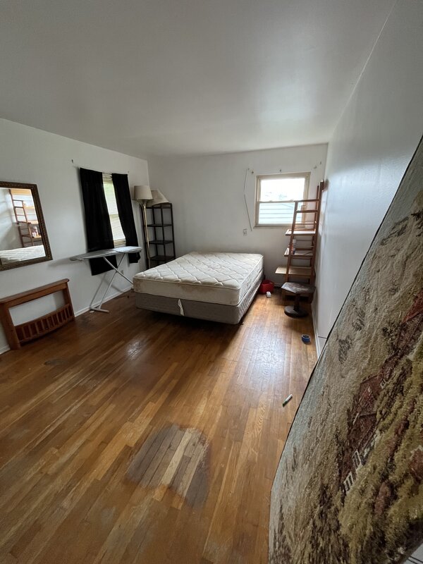Columbus home before — interior condition