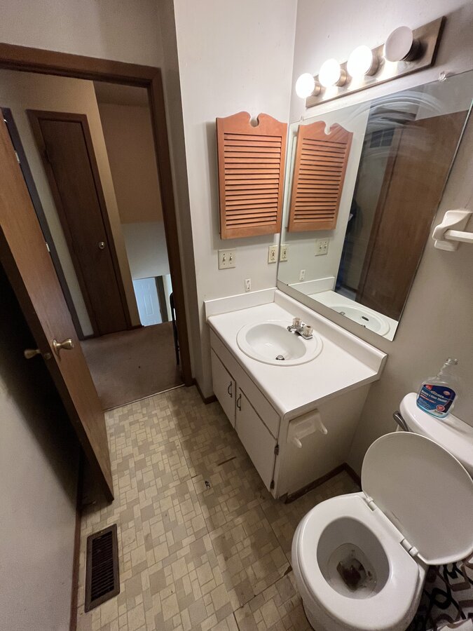 Hilliard OH interior before — space needing full update