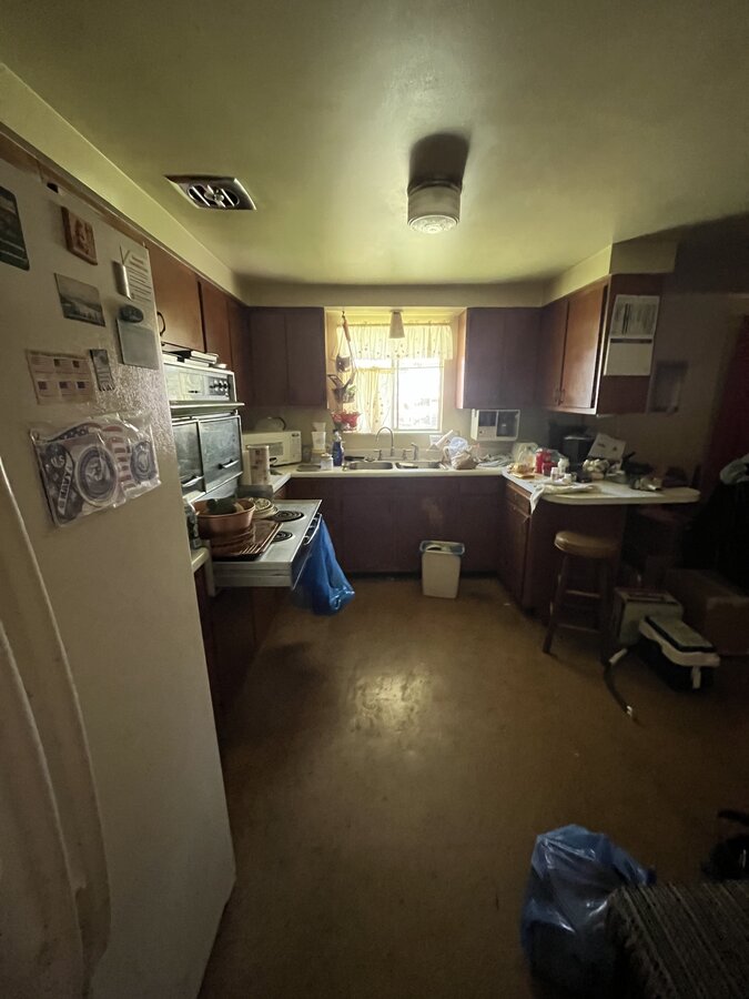 Westerville OH inherited before — room filled with personal belongings left behind